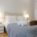Lovelystay - Rico's - Almada 2º F شقة *