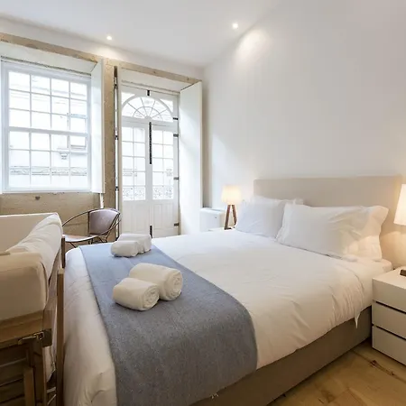 Lovelystay - Rico's - Almada 2º F Apartamento