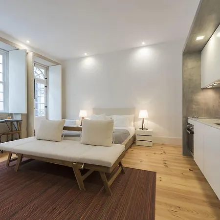 Apartamento Lovelystay - Rico's - Almada 2º F Porto