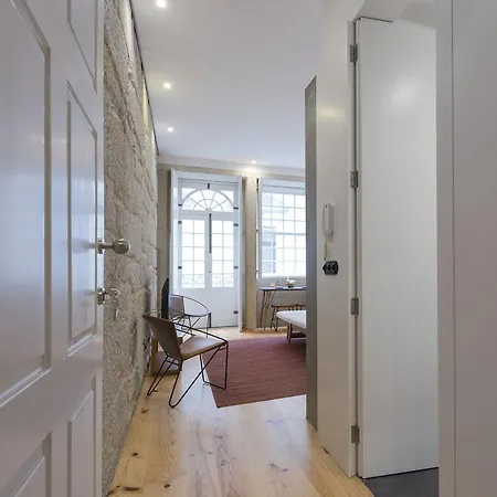 Lovelystay - Rico's - Almada 2º F Apartamento *