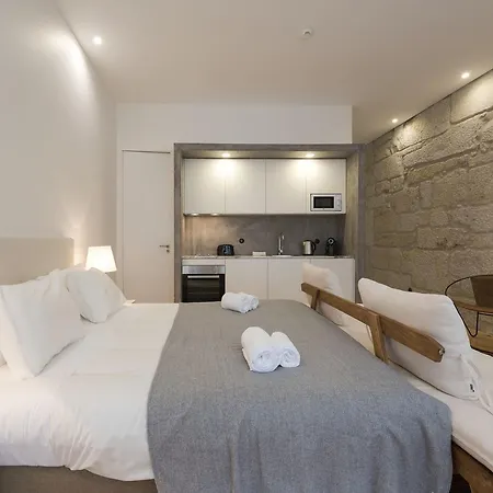 Apartamento Lovelystay - Rico's - Almada 2º F *