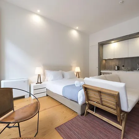 Lovelystay - Rico's - Almada 2º F Porto