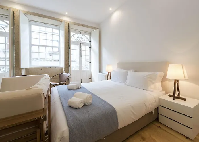 Lovelystay - Rico's - Almada 2º F Apartament