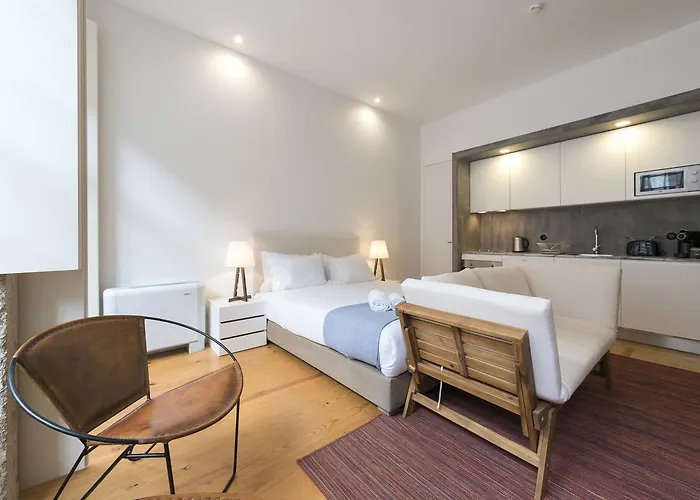 Lovelystay - Rico's - Almada 2º F Porto