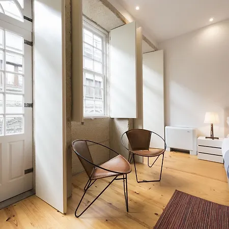 Lovelystay - Rico's - Almada 2º F Apartamento