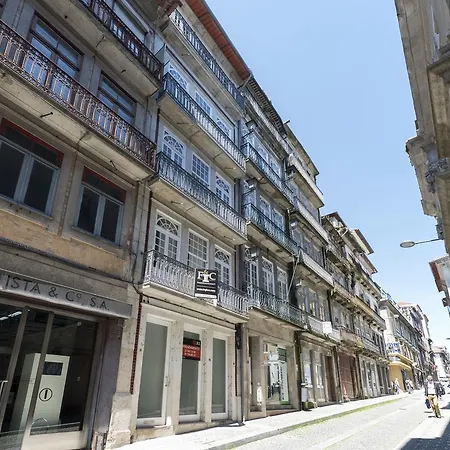 Lovelystay - Rico's - Almada 2º F Apartamento Oporto