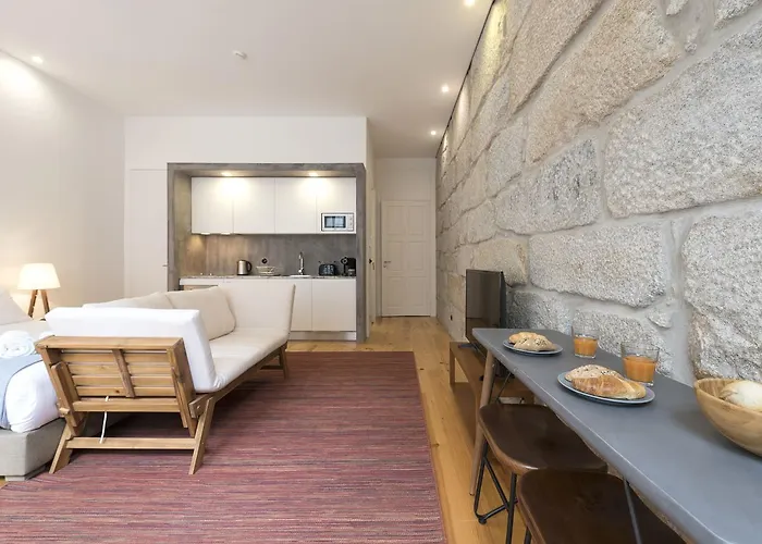 Appartamento Lovelystay - Rico's - Almada 2º F Oporto