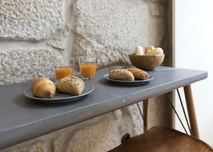 Lovelystay - Rico's - Almada 2º F Oporto