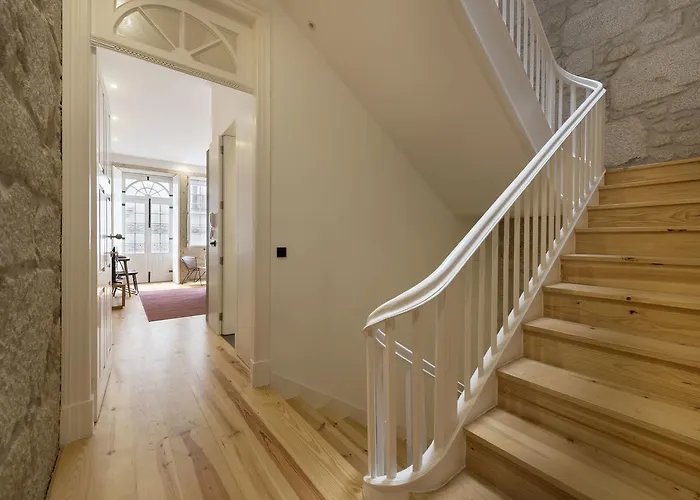 Lovelystay - Rico's - Almada 2º F Appartamento Oporto