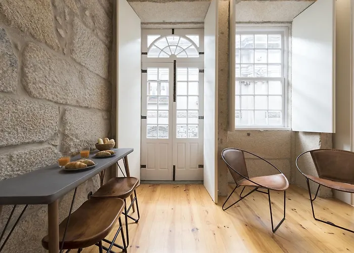 Lovelystay - Rico's - Almada 2º F Oporto